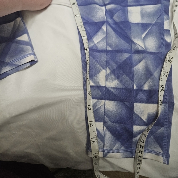 Athleta Geometric Pattern Cropped Leggings! - Picture 6 of 6